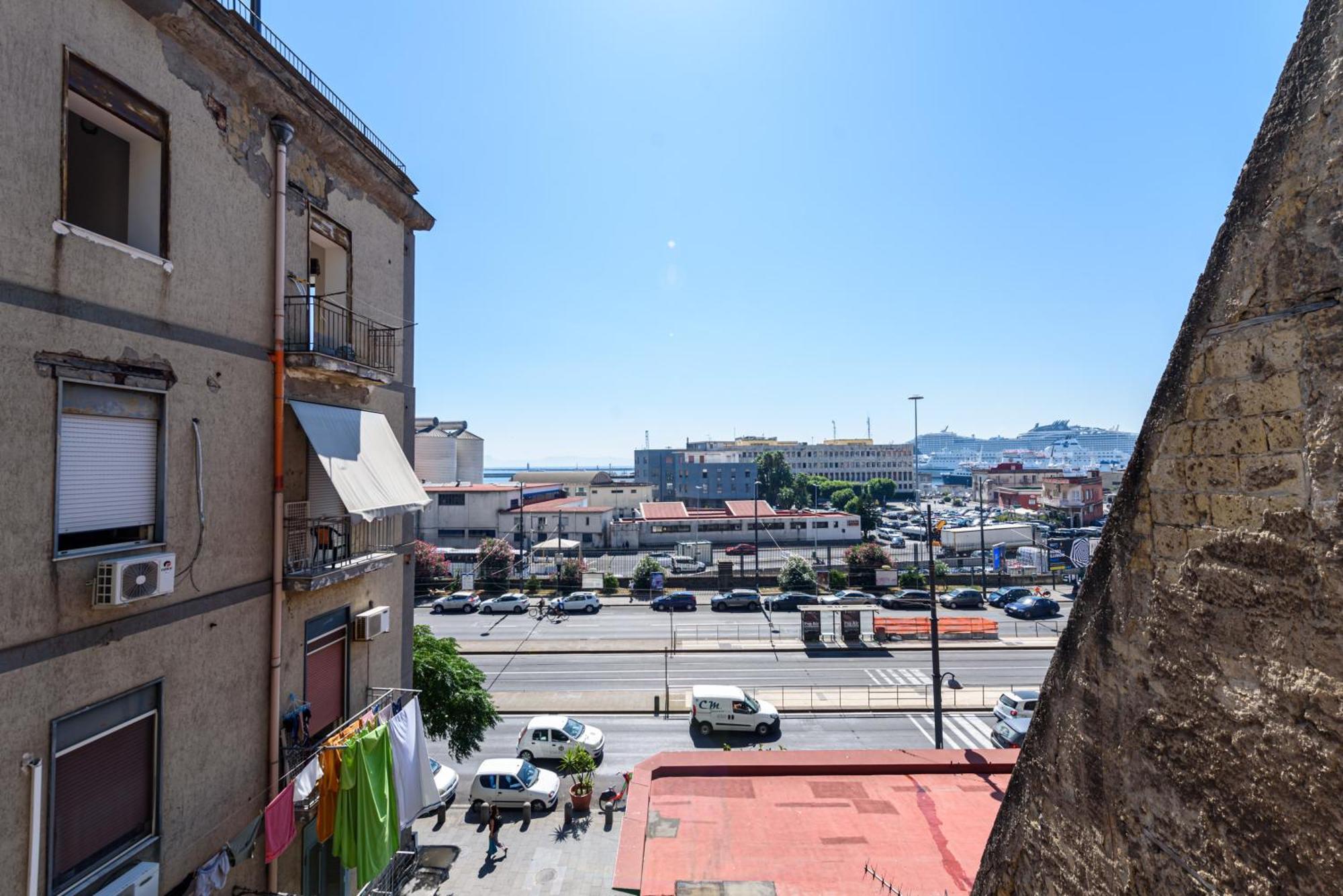 Апартаменты La Terrazzina Sul Porto Неаполь Экстерьер фото